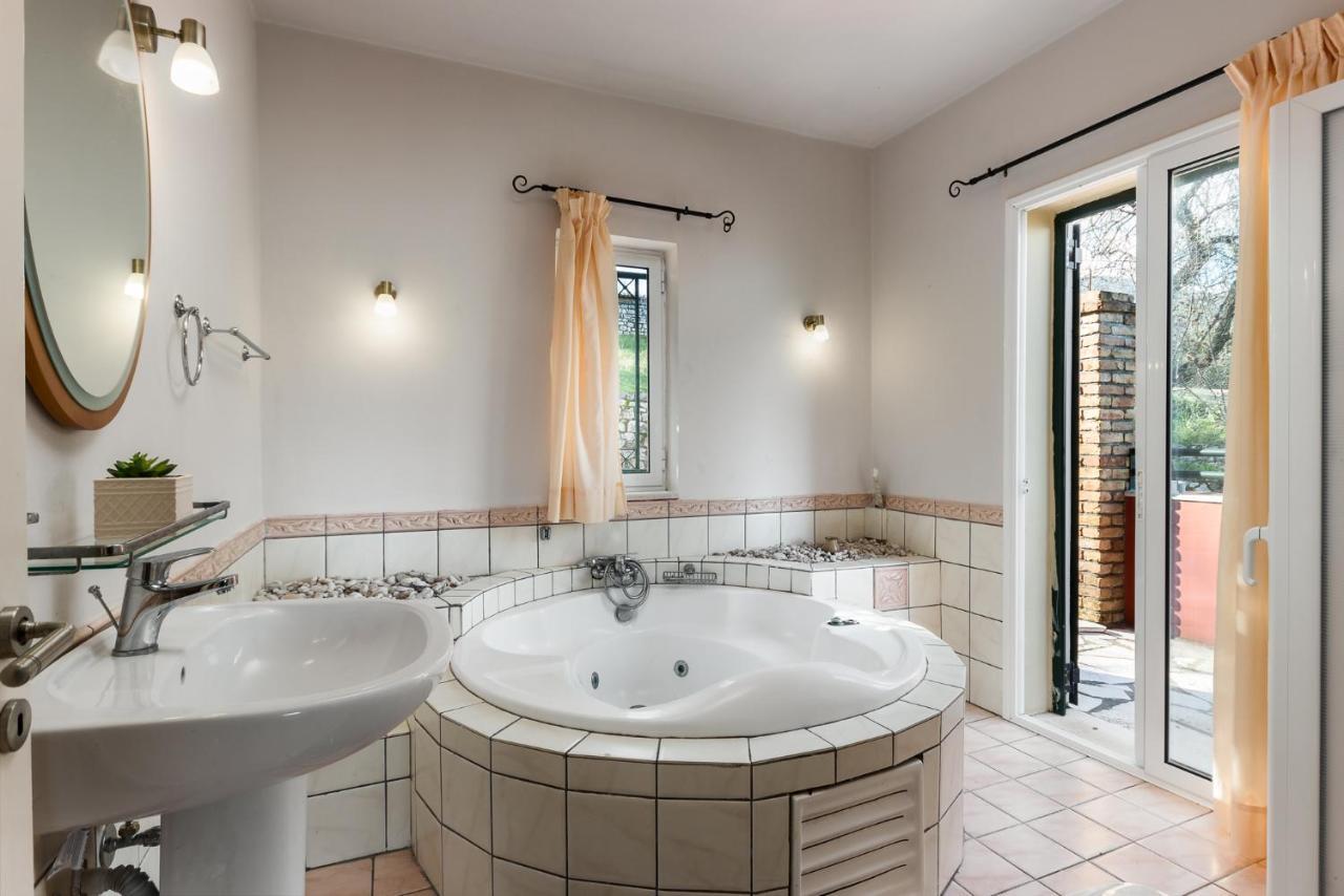 The Hillside Villas, Stunning Views & Private Pool Kassiopi