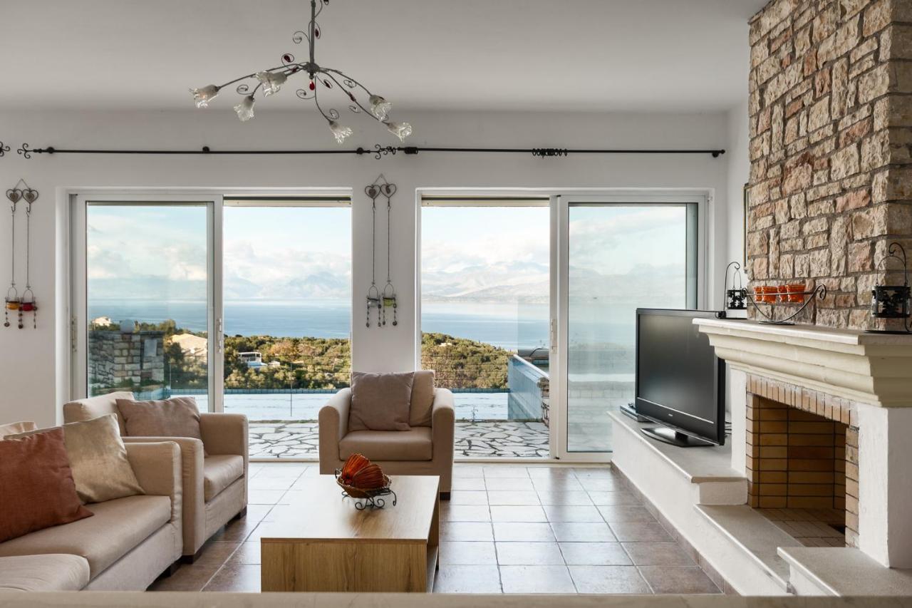 Villa The Hillside Villas, Stunning Views & Private Pool *