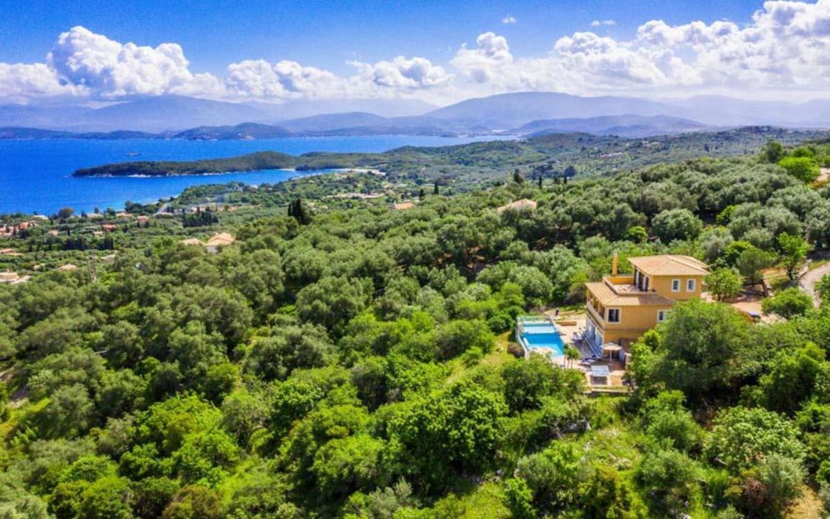 Villa The Hillside Villas, Stunning Views & Private Pool